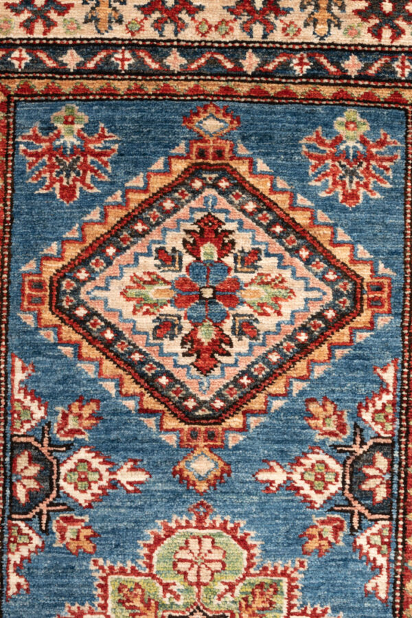 Fine Kazak 276cm x 76cm / 9' x 2'6'' - Image 4