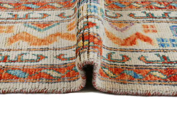 Abshar 237cm x 181cm / 7'9'' x 5'11'' - Image 6