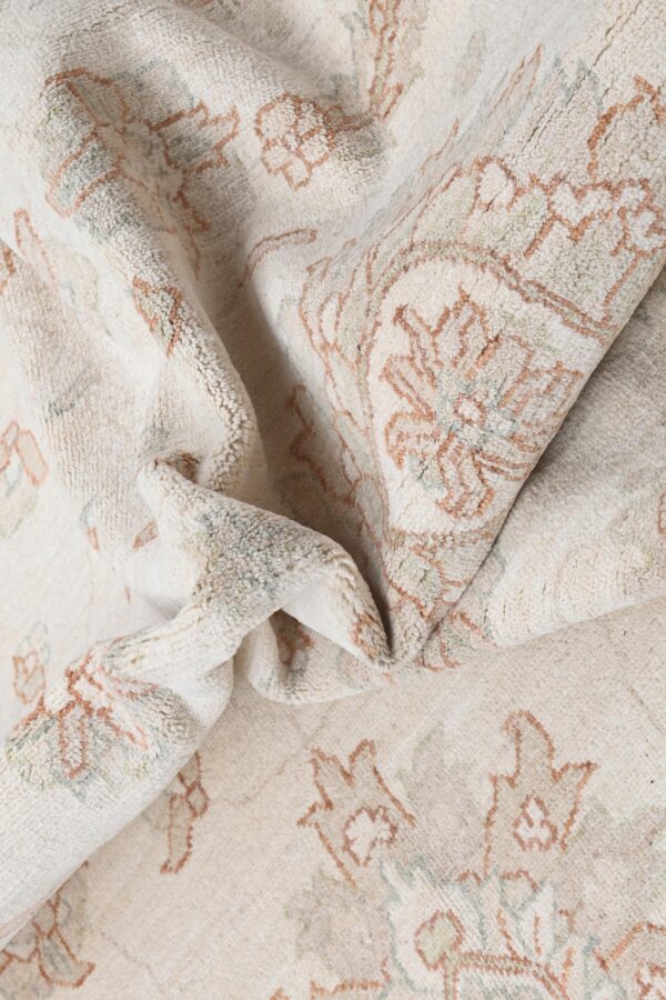Ziegler Rug 293cm x 291cm / 9ft 7in x 9ft 6in - Image 5